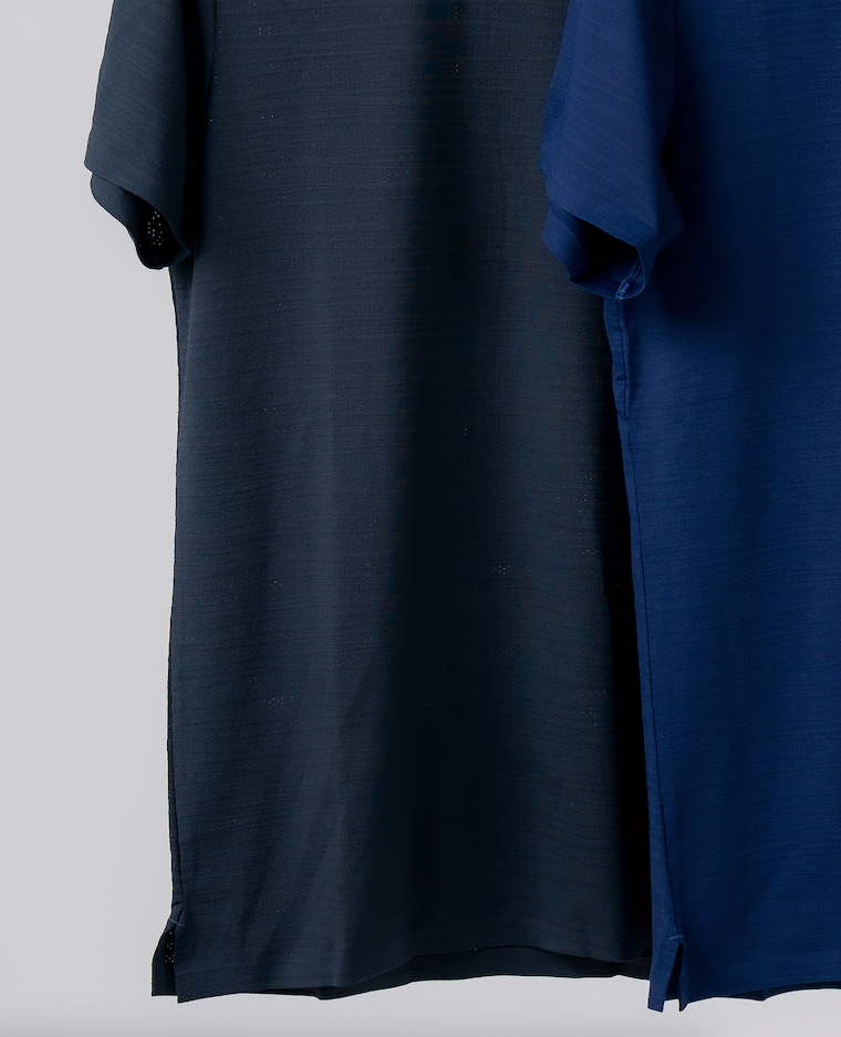 A close up of the Omaha performance t-shirt showing the high quality lightweight fabric that ensures adaptability that can be used for any sort of training or exercise.